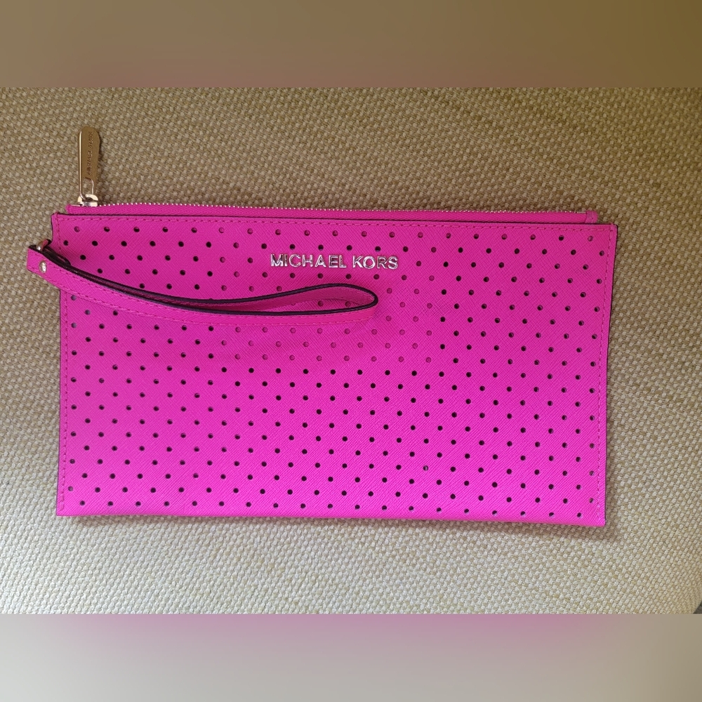 Michael Kors Wristlet